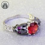 bague gothique en argent 925 avec rubis et crane livraison standard offerte 900 Bague Gothique En Argent 925 Avec Rubis Et Crâne - Livraison Standard Offerte