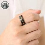 Bague Gothique Envoûtante: Accessoire Unique Pour Tous Les Looks