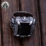Bague Gothique Topaze Dragon Hache — Univers Gothique (vue 7)
