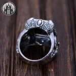 Bague Gothique Topaze Dragon Hache — Univers Gothique (vue 6)