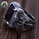 Bague Gothique Topaze Dragon Hache — Univers Gothique (vue 4)