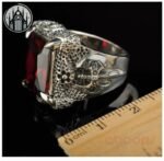 Bague Gothique Topaze Dragon Hache — Univers Gothique (vue 2)