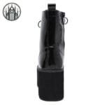 Botte Gothique En Cuir Verni Avec Boucles Métalliques