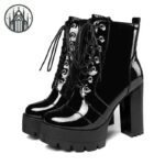 Bottines Gothiques Talons Carrés — Univers Gothique