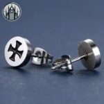 Boucle d&rsquo;oreille Gothique Croix Acier Inoxydable — Univers Gothique (vue 4)