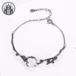 Bracelet Gothique Alien Sombre: Style Instantané!