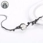 Bracelet Gothique Alien Sombre: Style Instantané!