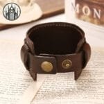 Bracelet Gothique: être Tendance En Toute Originalité