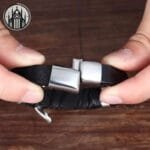 Bracelet Gothique Noir: Le Style Alternatif Parfait