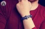 Bracelet Gothique Rivet: Charisme Instantané