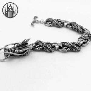 Bracelet Gothique Skull: Charisme Instantané!