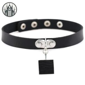 Collier Gothique Ras Cou Cuir Carré — Univers Gothique