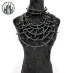Collier Gothique à étages: Style Punk Assuré!
