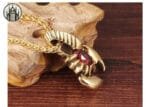 Collier Gothique En Acier Inoxydable: Scorpion Exquis