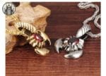 Collier Gothique En Acier Inoxydable: Scorpion Exquis