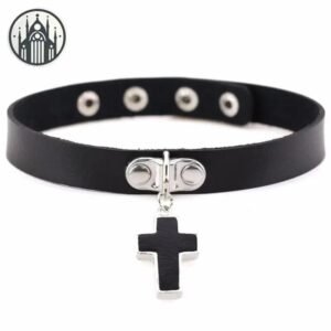 Collier Gothique Cuir Véritable Choker Rebelle — Univers Gothique