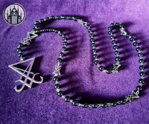 Collier Gothique Luciférien : Livraison Offerte ! 1 Collier Gothique Luciférien: Livraison Offerte!