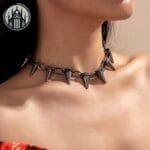 Collier Gothique Style Punk: La Quintessence Rebelle