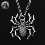 Collier Gothique Veuve Noire: Livraison Standard Offerte!