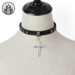 Collier Ras De Cou Gothique Ajustable 42 x 2 Cm En Cuir