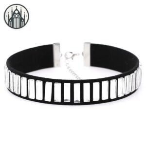 Collier Gothique Cuir Strass Femme — Univers Gothique