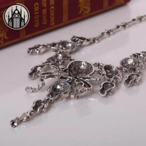 Collier Gothique Crâne Massif Alliage — Univers Gothique