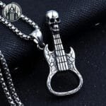 Colliers Gothiques Pour Homme: Style Sombre Et Masculin - Guitarre / 60cm