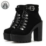 Découvre Nos Bottes Gothique Rock En Enfer! - 35