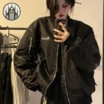 manteau gothique a decoration squelette 768 Manteau Gothique à Décoration Squelette