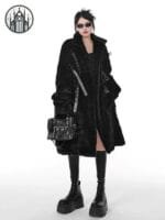 manteau gothique elegant en fourrure vegane 477 Manteau Gothique élégant En Fourrure Végane