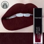 Rouge à Lèvres Gothique Pour Une Beauté Obscure