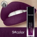 Rouge à Lèvres Gothique Pour Une Beauté Obscure - Violet