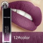 Rouge à Lèvres Gothique Pour Une Beauté Obscure - Violet Pâle