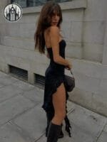 Tenue Nocturne: Vêtement élégant Audacieux Et Unique Pour Un Style Sombre Et Alternatif!